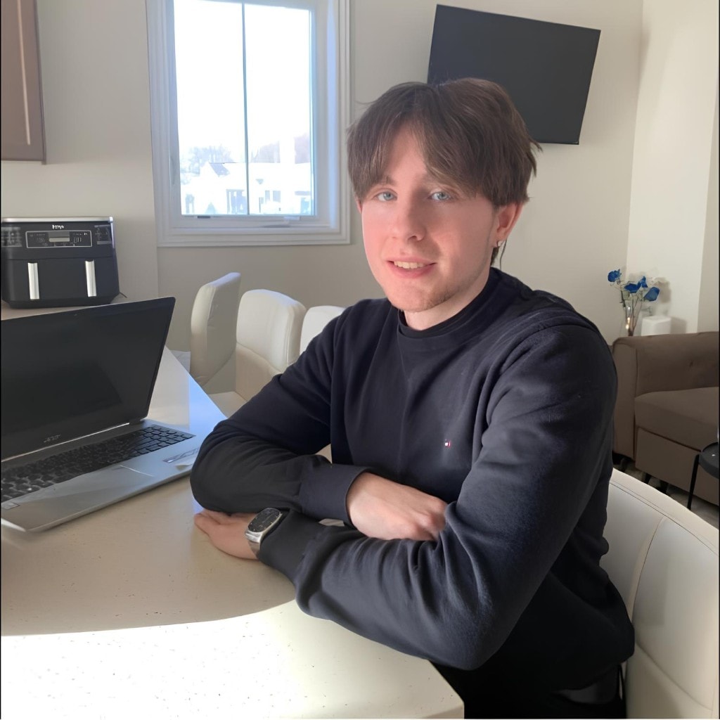 Portrait of Jesse, founder of Envoy Direct